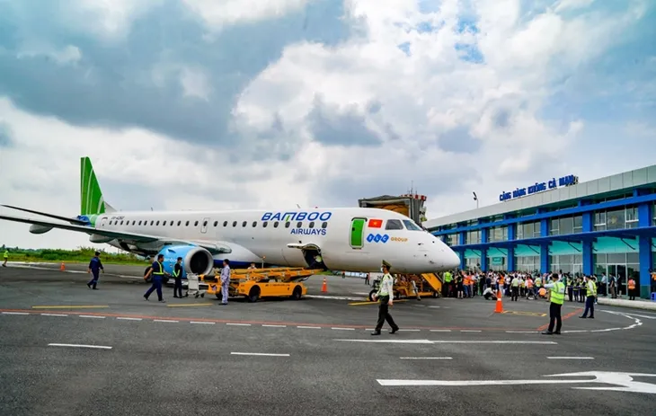 Chính thức khai thác đường bay Hà Nội - Cà Mau - Ảnh 1. Chính thức khai thác đường bay Hà Nội - Cà Mau - Ảnh 1.