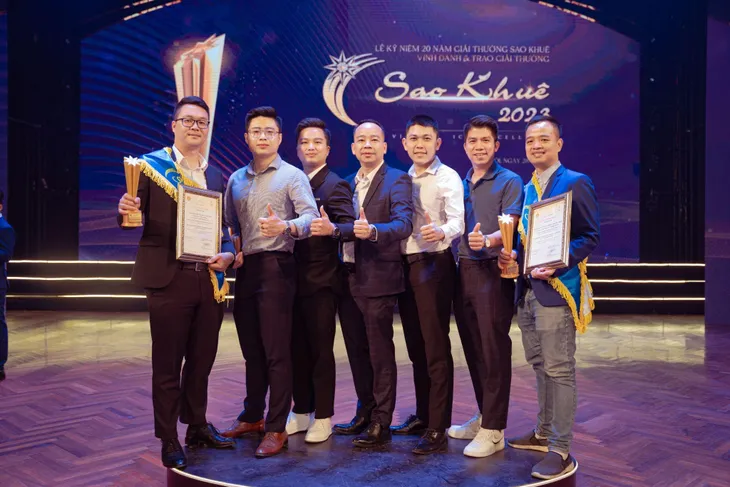 Hệ sinh thái MP Group ghi danh 2 đơn vị ở Giải thưởng Sao Khuê 2023 - Ảnh 1. Hệ sinh thái MP Group ghi danh 2 đơn vị ở Giải thưởng Sao Khuê 2023 - Ảnh 1.