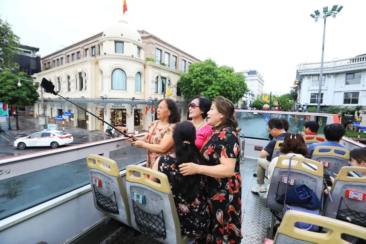 Hà Nội: Nhiều hoạt động vui chơi hấp dẫn trong kỳ nghỉ lễ - Ảnh 1. Hà Nội: Nhiều hoạt động vui chơi hấp dẫn trong kỳ nghỉ lễ - Ảnh 1.