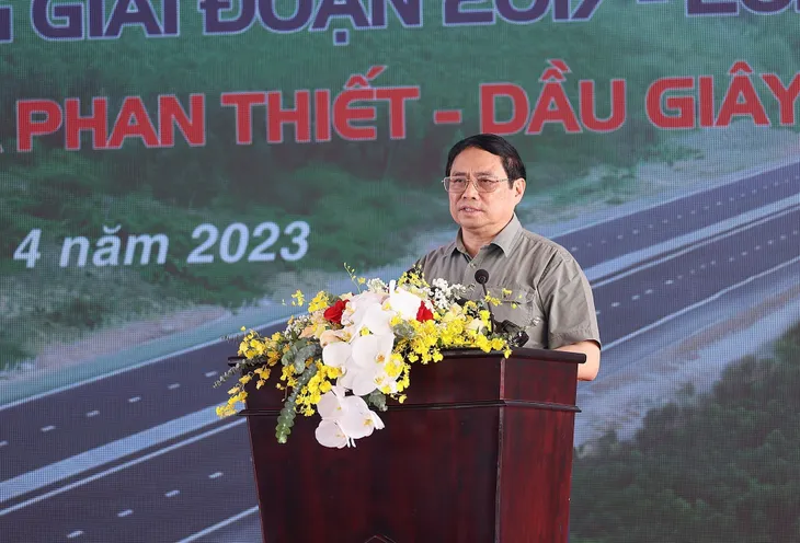 Khánh thành 2 cao tốc Mai Sơn - Quốc lộ 45 và Phan Thiết - Dầu Giây - Ảnh 1. Khánh thành 2 cao tốc Mai Sơn - Quốc lộ 45 và Phan Thiết - Dầu Giây - Ảnh 1.
