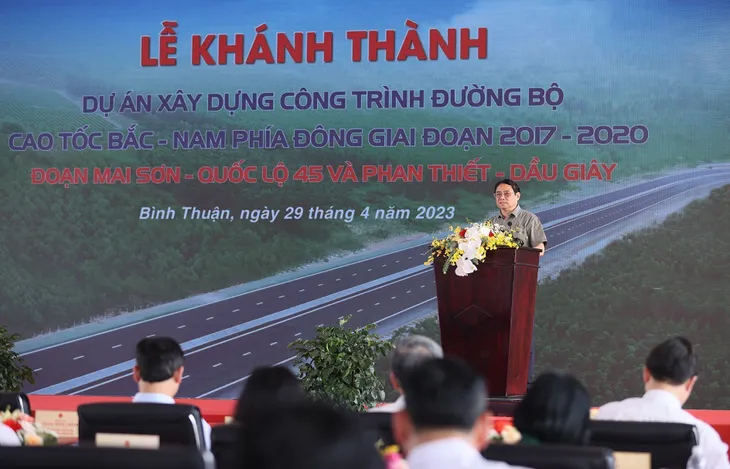 Khánh thành 2 cao tốc Mai Sơn - Quốc lộ 45 và Phan Thiết - Dầu Giây - Ảnh 2. Khánh thành 2 cao tốc Mai Sơn - Quốc lộ 45 và Phan Thiết - Dầu Giây - Ảnh 2.