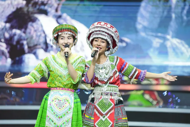 Trời sinh một cặp: Thảo Trang - Trần Vân cưa sừng thành công, Nam Em - Thanh Duy nhạt nhòa - Ảnh 2. Trời sinh một cặp: Thảo Trang - Trần Vân cưa sừng thành công, Nam Em - Thanh Duy nhạt nhòa - Ảnh 2.