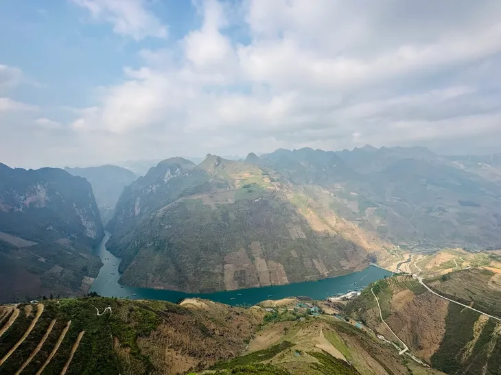Hà Giang - Khám phá sự hùng vĩ và tươi đẹp của núi rừng Tây Bắc - Ảnh 5.