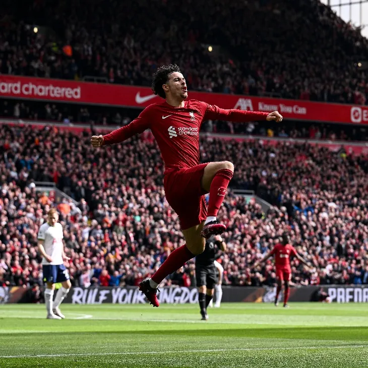 Liverpool thắng kịch tính Tottenham | Ngoại hạng Anh - Ảnh 1. Liverpool thắng kịch tính Tottenham | Ngoại hạng Anh - Ảnh 1.