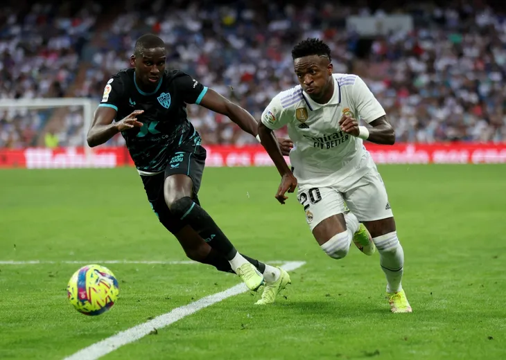 Real Madrid hạ gục Almeria, tiếp tục bám đuổi Barca - Ảnh 3. Real Madrid hạ gục Almeria, tiếp tục bám đuổi Barca - Ảnh 3.