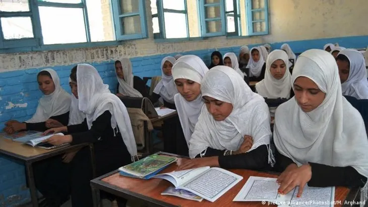 Chính quyền Taliban cấm phụ nữ làm việc cho phái bộ Liên hợp quốc - Ảnh 1. Chính quyền Taliban cấm phụ nữ làm việc cho phái bộ Liên hợp quốc - Ảnh 1.