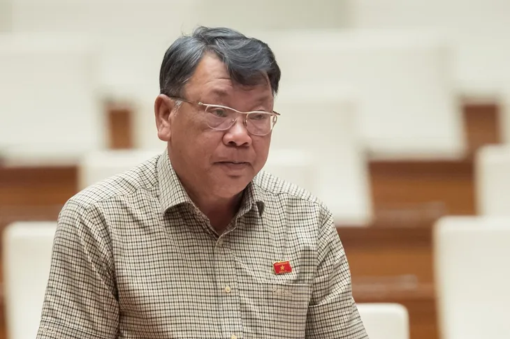 Mua sắm thuốc, vật tư y tế là hoạt động khó, rất dễ tiêu cực - Ảnh 2. Mua sắm thuốc, vật tư y tế là hoạt động khó, rất dễ tiêu cực - Ảnh 2.