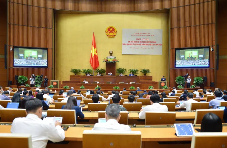 Khai mạc Hội nghị ĐBQH chuyên trách thảo luận 7 dự án luật trình Quốc hội tại Kỳ họp thứ 5 - Ảnh 2. Khai mạc Hội nghị ĐBQH chuyên trách thảo luận 7 dự án luật trình Quốc hội tại Kỳ họp thứ 5 - Ảnh 2.