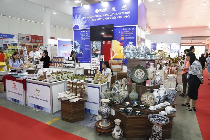 Hơn 500 doanh nghiệp tham dự Hội chợ Vietnam Expo 2023 - Ảnh 1. Hơn 500 doanh nghiệp tham dự Hội chợ Vietnam Expo 2023 - Ảnh 1.