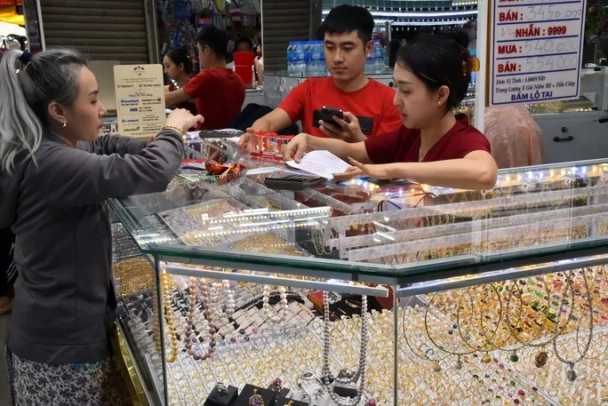 Giá vàng có thể sớm chinh phục đỉnh cao nhất mọi thời đại - Ảnh 1. Giá vàng có thể sớm chinh phục đỉnh cao nhất mọi thời đại - Ảnh 1.