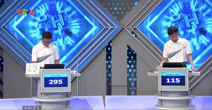 Đường lên đỉnh Olympia 23: Nam sinh Đồng Nai giành được số điểm cao ngất ngưởng - Ảnh 3. Đường lên đỉnh Olympia 23: Nam sinh Đồng Nai giành được số điểm cao ngất ngưởng - Ảnh 3.
