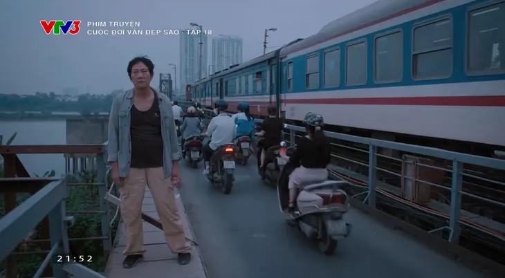 Cuộc đời vẫn đẹp sao - Tập 18: Sau tỏ tình, Luyến lại hiểu lầm Lưu qua đêm với Bình - Ảnh 4. Cuộc đời vẫn đẹp sao - Tập 18: Sau tỏ tình, Luyến lại hiểu lầm Lưu qua đêm với Bình - Ảnh 4.