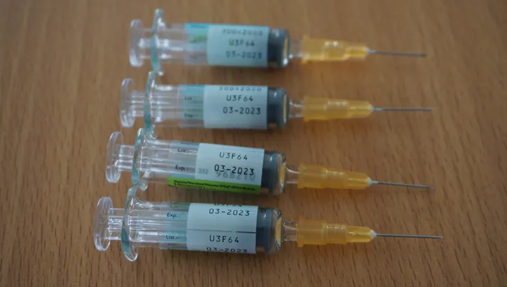 Sự cố tiêm vaccine hết hạn cho trẻ: Sẽ làm rõ trách nhiệm với đơn vị, cá nhân vi phạm - Ảnh 1. Sự cố tiêm vaccine hết hạn cho trẻ: Sẽ làm rõ trách nhiệm với đơn vị, cá nhân vi phạm - Ảnh 1.