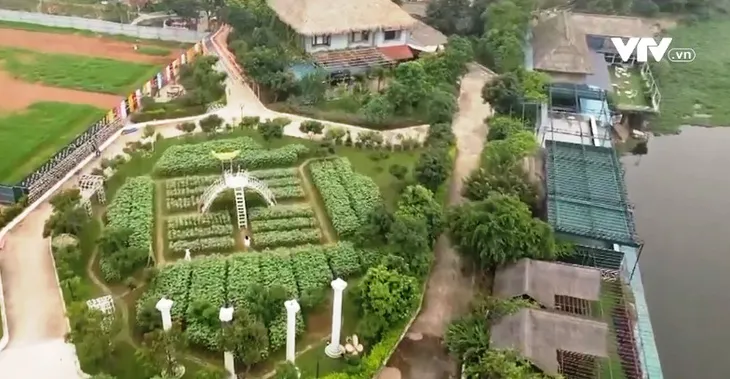 Hà Nội: Nhiều mô hình sản xuất nông nghiệp biến tướng thành điểm du lịch, nghỉ dưỡng - Ảnh 1. Hà Nội: Nhiều mô hình sản xuất nông nghiệp biến tướng thành điểm du lịch, nghỉ dưỡng - Ảnh 1.