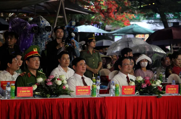 Khai mạc Lễ hội Làng Sen năm 2023: Trang trọng và thiêng liêng - Ảnh 1. Khai mạc Lễ hội Làng Sen năm 2023: Trang trọng và thiêng liêng - Ảnh 1.