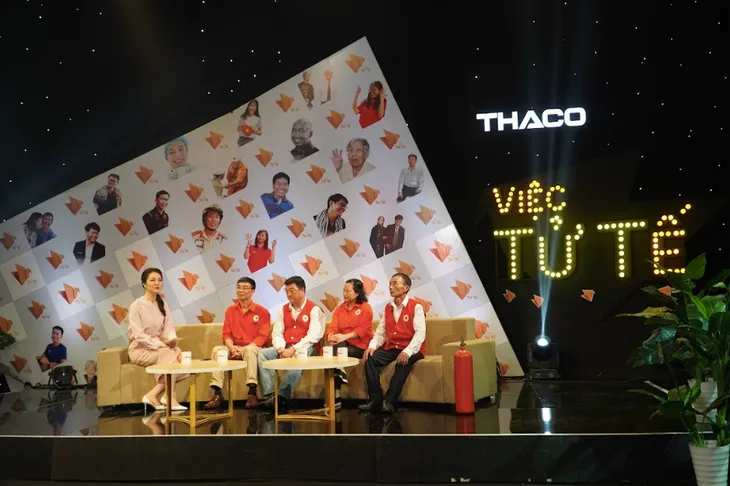 Gặp gỡ các nhân vật của Việc tử tế tháng 5 để Luôn yêu đời - Ảnh 6. Gặp gỡ các nhân vật của Việc tử tế tháng 5 để Luôn yêu đời - Ảnh 6.