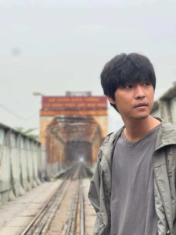Cuộc đời vẫn đẹp sao: Điền trộm cắp tạo dáng như người mẫu ở xóm trọ - Ảnh 4. Cuộc đời vẫn đẹp sao: Điền trộm cắp tạo dáng như người mẫu ở xóm trọ - Ảnh 4.