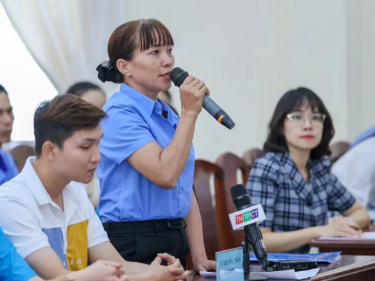 Tiếp tục tập trung tháo gỡ khó khăn, thúc đẩy sản xuất kinh doanh, tạo việc làm, sinh kế cho người dân - Ảnh 2. Tiếp tục tập trung tháo gỡ khó khăn, thúc đẩy sản xuất kinh doanh, tạo việc làm, sinh kế cho người dân - Ảnh 2.