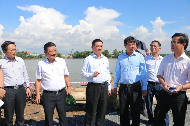 Bộ trưởng Hồ Đức Phớc: Giải quyết các nút thắt, đẩy mạnh giải ngân vốn đầu tư công - Ảnh 1. Bộ trưởng Hồ Đức Phớc: Giải quyết các nút thắt, đẩy mạnh giải ngân vốn đầu tư công - Ảnh 1.
