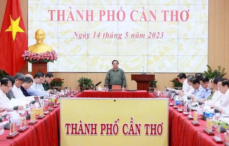 Thủ tướng Phạm Minh Chính làm việc về tháo gỡ khó khăn, thúc đẩy phát triển Cần Thơ - Ảnh 3. Thủ tướng Phạm Minh Chính làm việc về tháo gỡ khó khăn, thúc đẩy phát triển Cần Thơ - Ảnh 3.