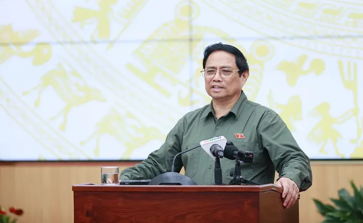 Thủ tướng Phạm Minh Chính làm việc về tháo gỡ khó khăn, thúc đẩy phát triển Cần Thơ - Ảnh 2. Thủ tướng Phạm Minh Chính làm việc về tháo gỡ khó khăn, thúc đẩy phát triển Cần Thơ - Ảnh 2.
