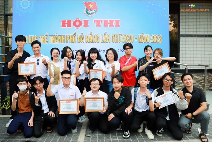 Chú trọng đào tạo CNTT từ cấp phổ thông giúp học sinh thỏa sức sáng tạo - Ảnh 1. Chú trọng đào tạo CNTT từ cấp phổ thông giúp học sinh thỏa sức sáng tạo - Ảnh 1.