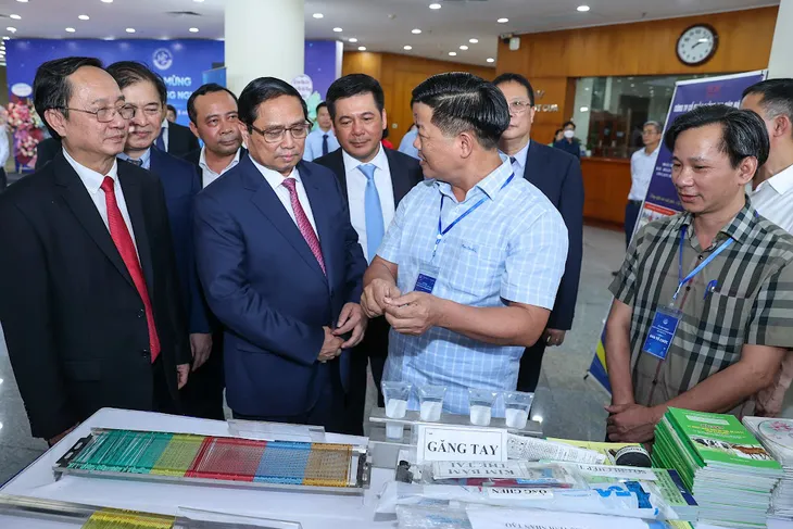 Thủ tướng: Lấy khoa học công nghệ và đổi mới sáng tạo làm một động lực tăng trưởng chủ yếu - Ảnh 6. Thủ tướng: Lấy khoa học công nghệ và đổi mới sáng tạo làm một động lực tăng trưởng chủ yếu - Ảnh 6.