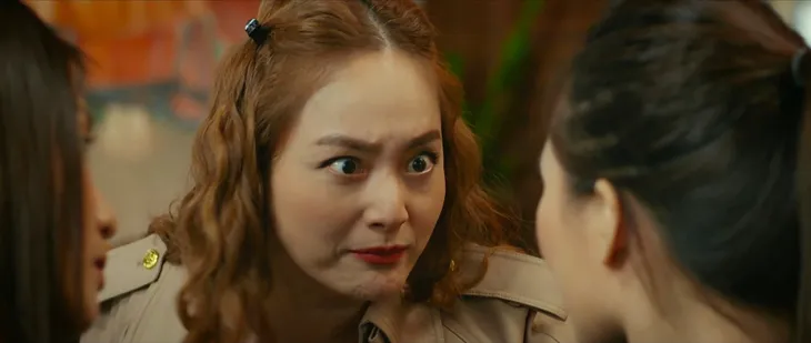 Hỉ nộ ái ố của Lan Phương trong Gia đình mình vui bất thình lình - Ảnh 15. Hỉ nộ ái ố của Lan Phương trong Gia đình mình vui bất thình lình - Ảnh 15.