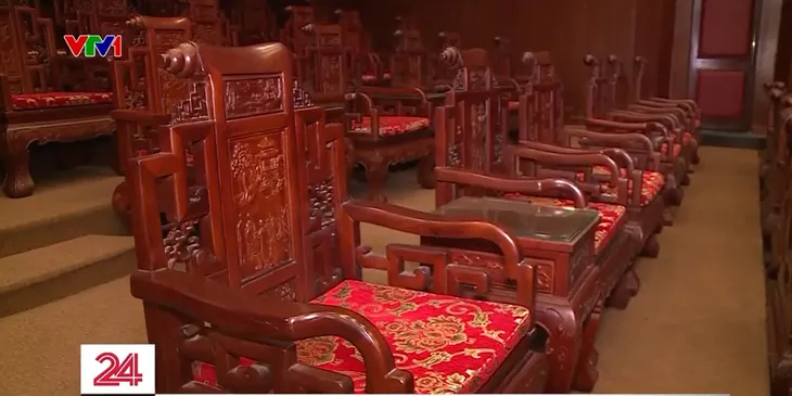 Cận cảnh Nhà hát dân ca quan họ Bắc Ninh đang gây tranh cãi - Ảnh 1. Cận cảnh Nhà hát dân ca quan họ Bắc Ninh đang gây tranh cãi - Ảnh 1.