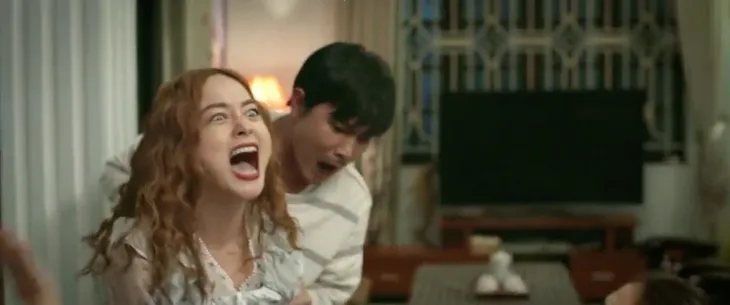 Gia đình mình vui bất thình lình - Tập 21: Nhìn bàn tay trống trơn không nhẫn cưới, Thành nghĩ đến cảnh Hà phát điên gầm lên - Ảnh 18. Gia đình mình vui bất thình lình - Tập 21: Nhìn bàn tay trống trơn không nhẫn cưới, Thành nghĩ đến cảnh Hà phát điên gầm lên - Ảnh 18.