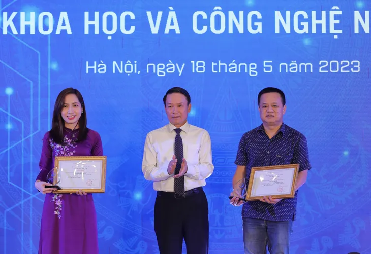 Trao giải thưởng báo chí về khoa học và công nghệ năm 2022 - Ảnh 5. Trao giải thưởng báo chí về khoa học và công nghệ năm 2022 - Ảnh 5.