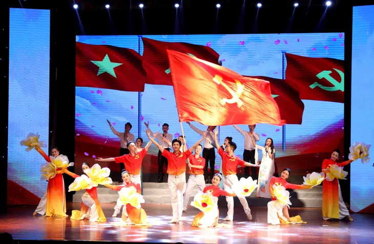Đẩy mạnh làm theo tư tưởng, đạo đức, phong cách Hồ Chí Minh - Ảnh 2. Đẩy mạnh làm theo tư tưởng, đạo đức, phong cách Hồ Chí Minh - Ảnh 2.