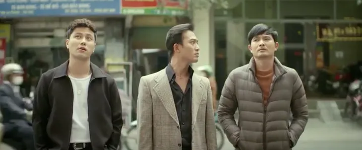 Gia đình mình vui bất thình lình - Tập 22: Sung sướng vì đẩy ngã celeb, Hà chưa nhận ra biểu hiện lạ của chồng - Ảnh 17. Gia đình mình vui bất thình lình - Tập 22: Sung sướng vì đẩy ngã celeb, Hà chưa nhận ra biểu hiện lạ của chồng - Ảnh 17.