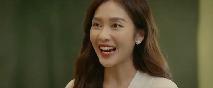 Gia đình mình vui bất thình lình - Tập 22: Sung sướng vì đẩy ngã celeb, Hà chưa nhận ra biểu hiện lạ của chồng - Ảnh 35. Gia đình mình vui bất thình lình - Tập 22: Sung sướng vì đẩy ngã celeb, Hà chưa nhận ra biểu hiện lạ của chồng - Ảnh 35.