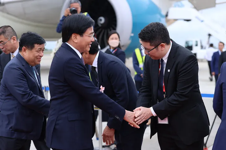 Thủ tướng Phạm Minh Chính tới Hiroshima bắt đầu dự Hội nghị Thượng đỉnh G7 và làm việc tại Nhật Bản - Ảnh 4. Thủ tướng Phạm Minh Chính tới Hiroshima bắt đầu dự Hội nghị Thượng đỉnh G7 và làm việc tại Nhật Bản - Ảnh 4.