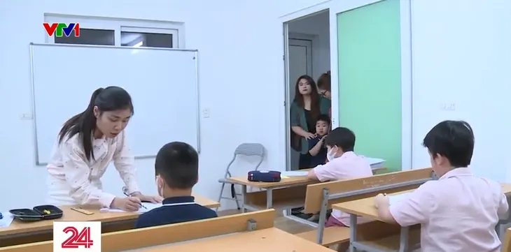 Phụ huynh trăn trở tìm các khóa học hè cho con - Ảnh 2. Phụ huynh trăn trở tìm các khóa học hè cho con - Ảnh 2.