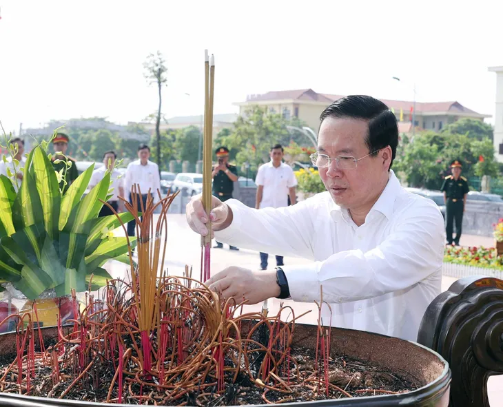 Đoàn kết để thực hiện các mục tiêu cao cả - Ảnh 3. Đoàn kết để thực hiện các mục tiêu cao cả - Ảnh 3.