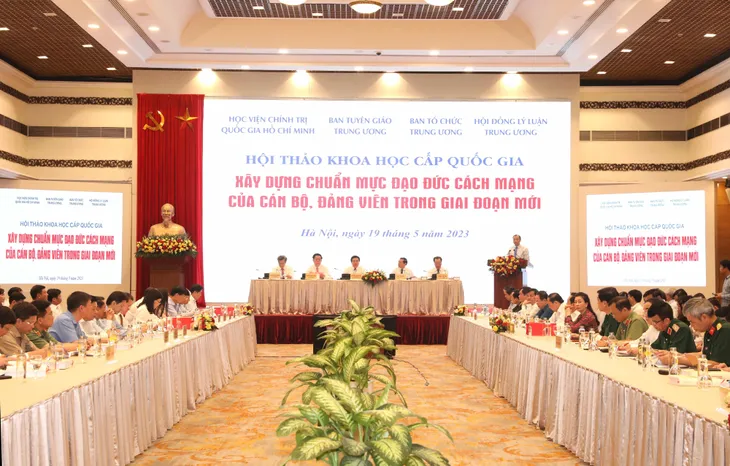 Xây dựng chuẩn mực đạo đức cách mạng thời kỳ mới - Ảnh 1. Xây dựng chuẩn mực đạo đức cách mạng thời kỳ mới - Ảnh 1.