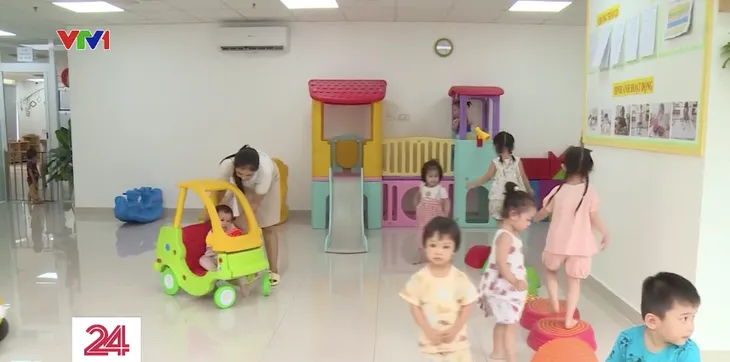 Nhiều trường mầm non tại TP Hồ Chí Minh loay hoay tuyển giáo viên - Ảnh 1. Nhiều trường mầm non tại TP Hồ Chí Minh loay hoay tuyển giáo viên - Ảnh 1.