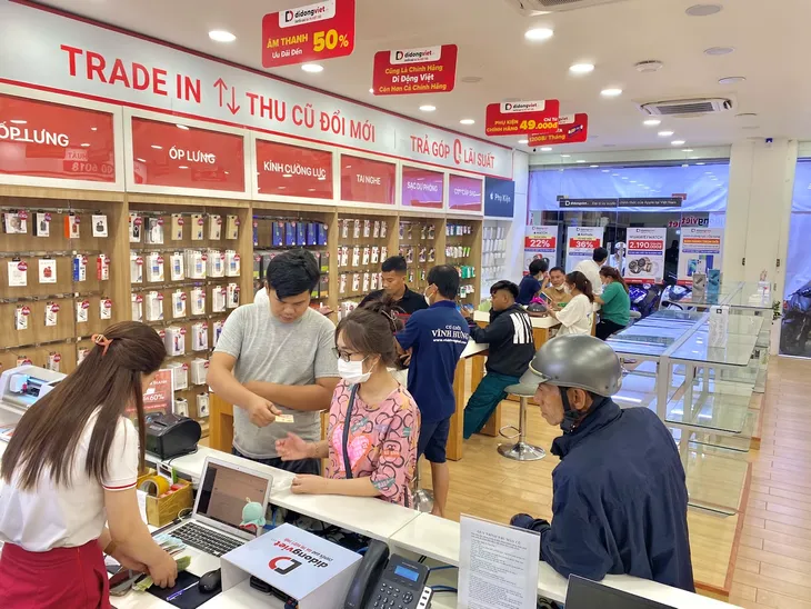 Đại lý bán lẻ chiến giá: Cơ hội hay rủi ro với người tiêu dùng? - Ảnh 4. Đại lý bán lẻ chiến giá: Cơ hội hay rủi ro với người tiêu dùng? - Ảnh 4.