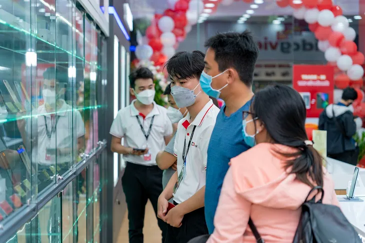 Đại lý bán lẻ chiến giá: Cơ hội hay rủi ro với người tiêu dùng? - Ảnh 1. Đại lý bán lẻ chiến giá: Cơ hội hay rủi ro với người tiêu dùng? - Ảnh 1.