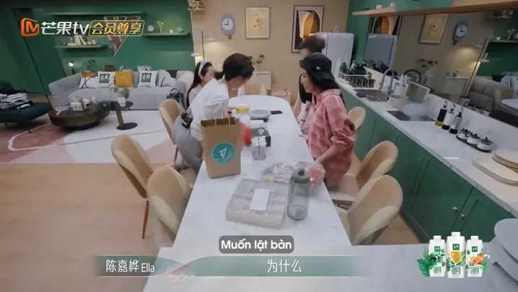 Chi Pu mang nhiều nét văn hóa Việt tới Đạp gió 2023 - Ảnh 2. Chi Pu mang nhiều nét văn hóa Việt tới Đạp gió 2023 - Ảnh 2.