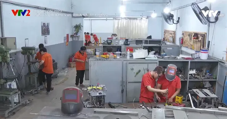 Trường Đại học Lạc Hồng hào hứng trở lại sân chơi Robocon - Ảnh 3. Trường Đại học Lạc Hồng hào hứng trở lại sân chơi Robocon - Ảnh 3.