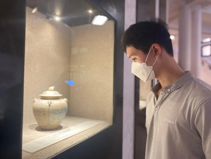 Khám phá triển lãm “Gốm cổ Bát Tràng - Ảnh 17. Khám phá triển lãm “Gốm cổ Bát Tràng - Ảnh 17.
