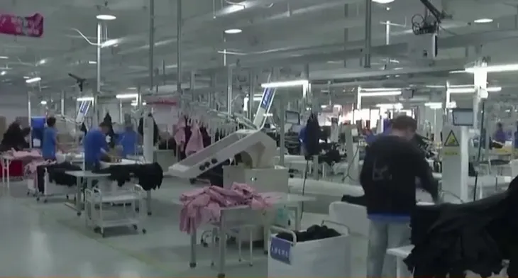EU cấm tiêu hủy hàng dệt may không bán được - Ảnh 1. EU cấm tiêu hủy hàng dệt may không bán được - Ảnh 1.