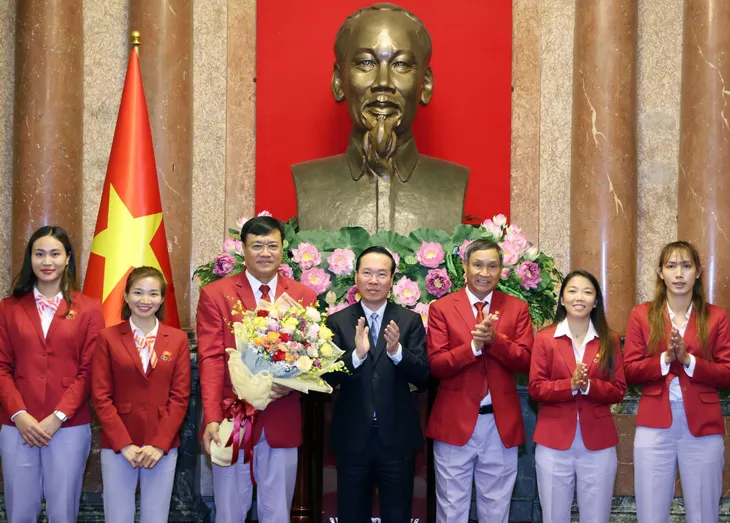 Chủ tịch nước biểu dương các “gương mặt vàng” của Đoàn Thể thao Việt Nam tại SEA Games 32 - Ảnh 4. Chủ tịch nước biểu dương các “gương mặt vàng” của Đoàn Thể thao Việt Nam tại SEA Games 32 - Ảnh 4.