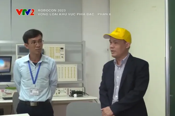 Những người đi đầu xây dựng phong trào Robocon tại Cao đẳng nghề Bách khoa Hà Nội - Ảnh 2. Những người đi đầu xây dựng phong trào Robocon tại Cao đẳng nghề Bách khoa Hà Nội - Ảnh 2.