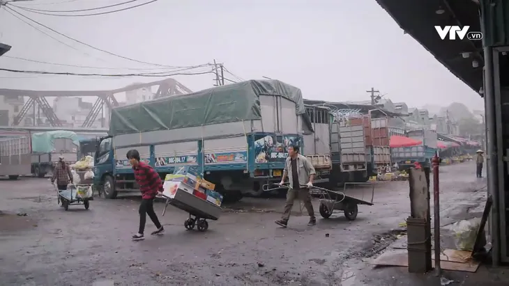 Cuộc đời vẫn đẹp sao - Tập 24: Luyến đón bà Tình về, anh Nghĩa chạy mất hút? - Ảnh 20. Cuộc đời vẫn đẹp sao - Tập 24: Luyến đón bà Tình về, anh Nghĩa chạy mất hút? - Ảnh 20.