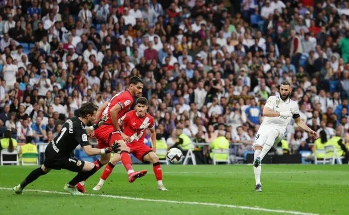 Vòng 36 La Liga | Real Madrid giành chiến thắng trước Rayo Vallecano - Ảnh 2. Vòng 36 La Liga | Real Madrid giành chiến thắng trước Rayo Vallecano - Ảnh 2.