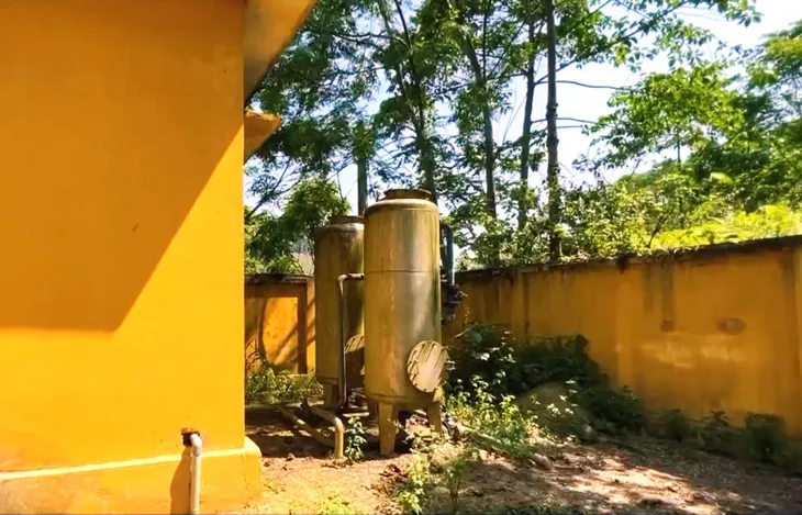 Nghịch lý dân khát nước sạch, trạm cấp nước lại bỏ hoang - Ảnh 1. Nghịch lý dân khát nước sạch, trạm cấp nước lại bỏ hoang - Ảnh 1.